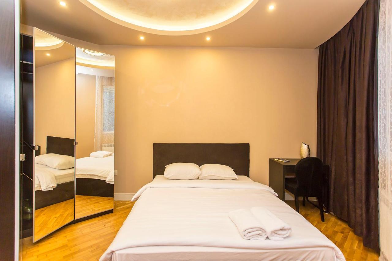 Elegant 2Bdr Apartment With A Balcony Sofia Eksteriør bilde