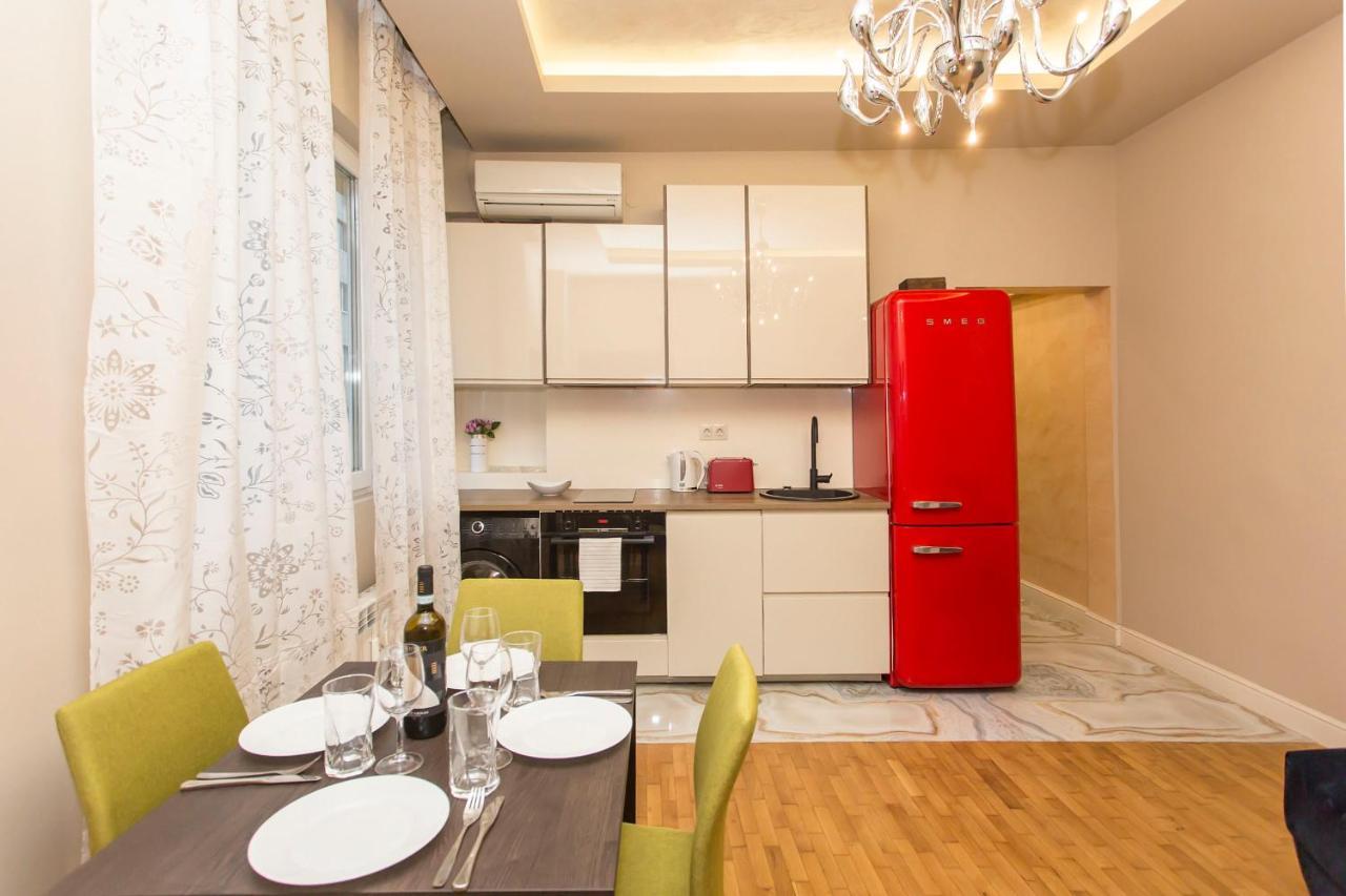 Elegant 2Bdr Apartment With A Balcony Sofia Eksteriør bilde